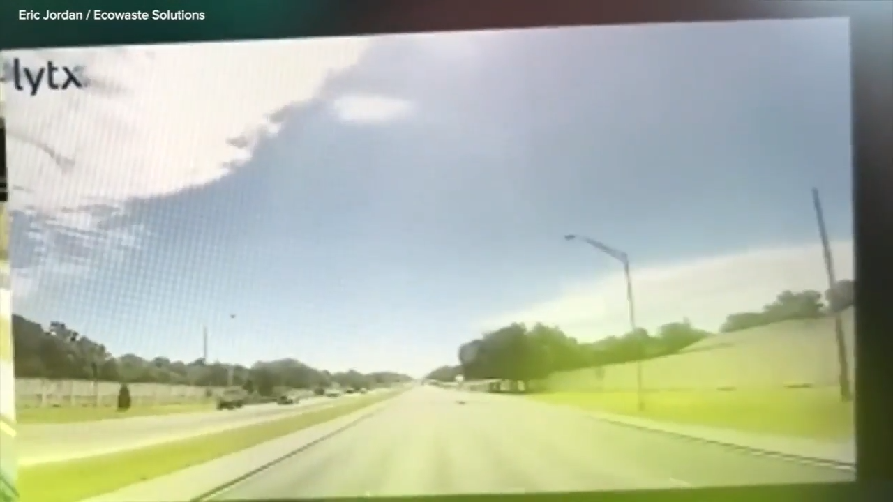 Small Plane Makes Emergency Landing on Interstate 10 After Engine Trouble