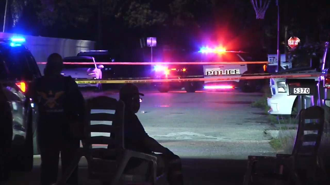 wsvn.com - Jayme Berezdivin - Hollywood Police block off area with crime scene tape to investigate; cause unknown - WSVN 7News | Miami News, Weather, Sports | Fort Lauderdale