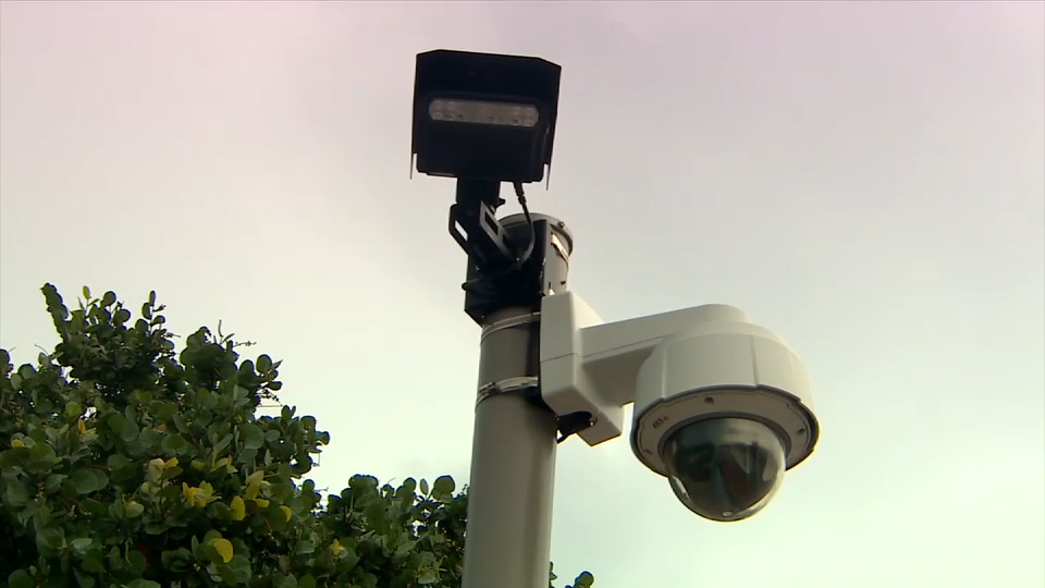 Miami Beach commissioners vote to pause plan to remove license plate reader cameras supported by city’s mayor
