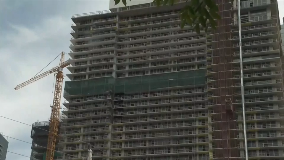 Construction boom across Miami raises safety concerns among residents after recent crane incidents