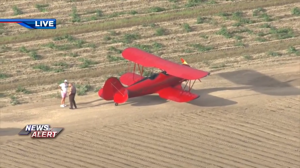 Small plane makes emergency landing in SW Miami-Dade; no injuries reported
