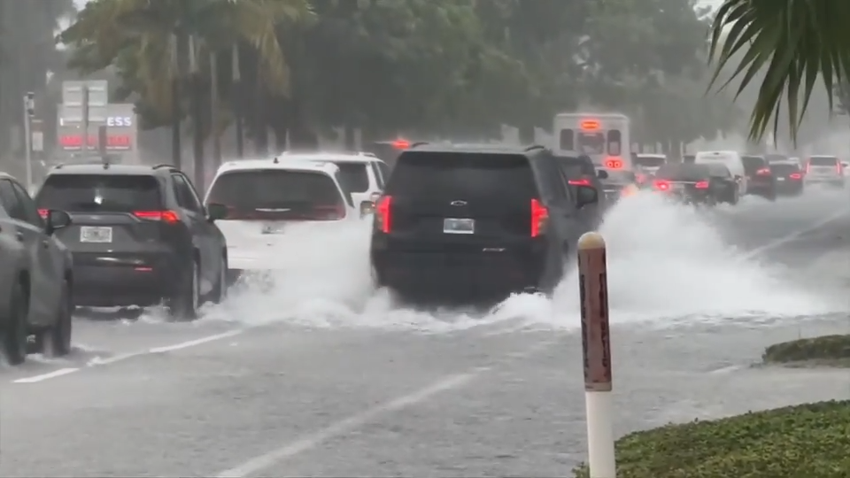 Persistent storms bring flooded streets, soggy conditions ahead of weekend in Broward