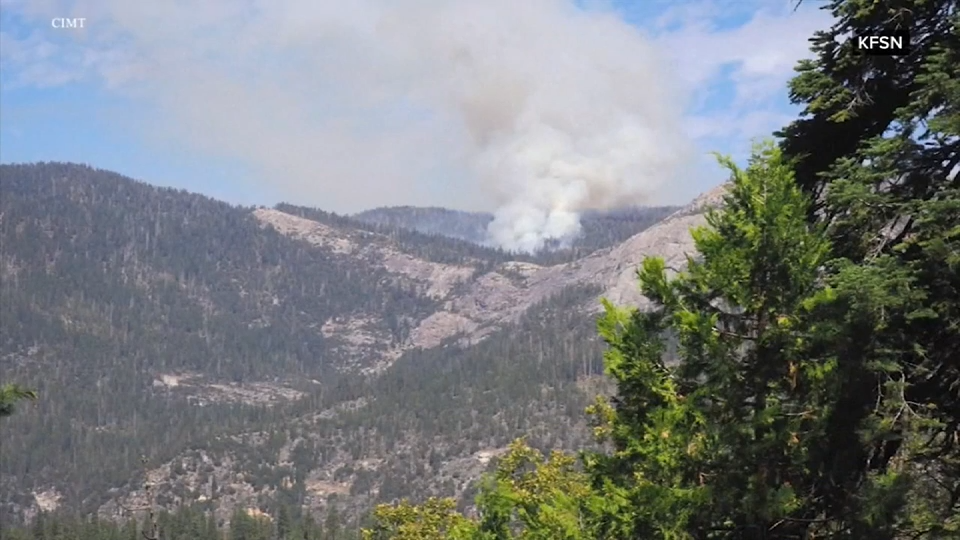 Firefighting helicopter crashes near Yosemite, killing both pilots