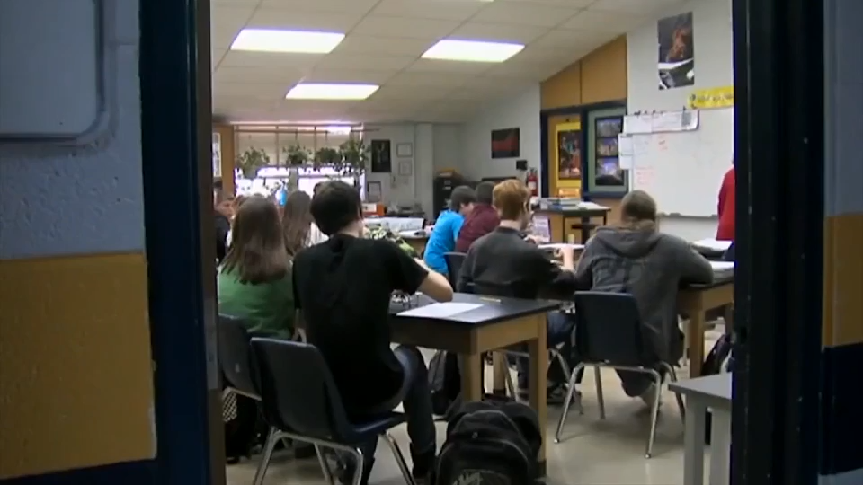 Experts say peer relationships are important for adolescents’ mental health