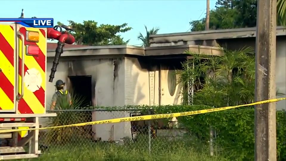 Elderly man hospitalized after fire breaks out in NW Miami-Dade home