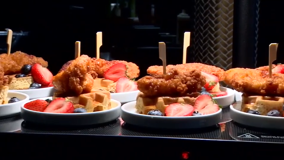 Hard Rock Stadium debuts diverse food options for Dolphins home opener
