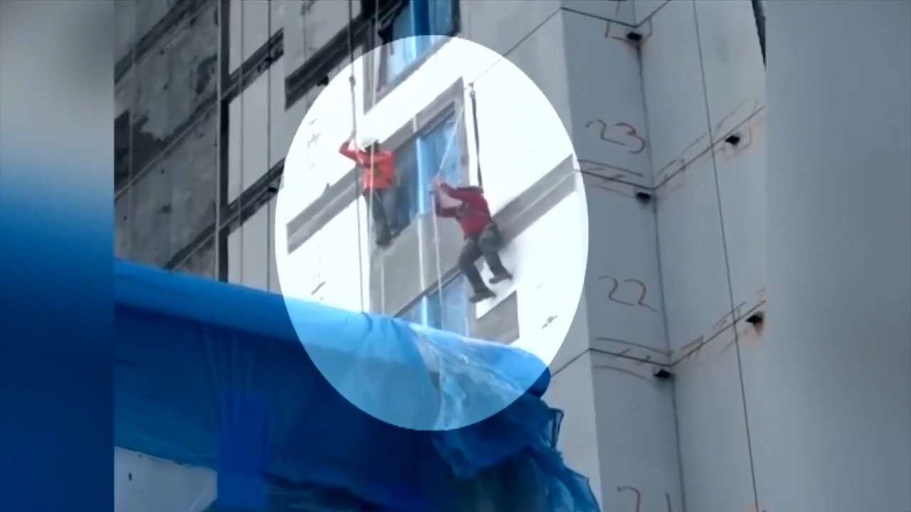2 construction workers OK after scaffolding collapse in Miami