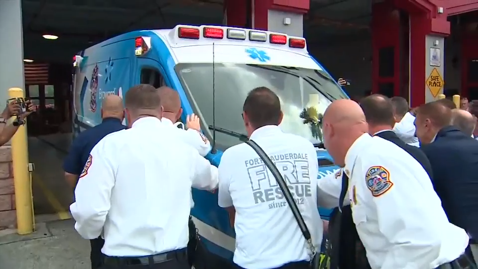 Fort Lauderdale, health officials hold ‘push-in’ ceremony to celebrate newest addition to fire rescue fleet