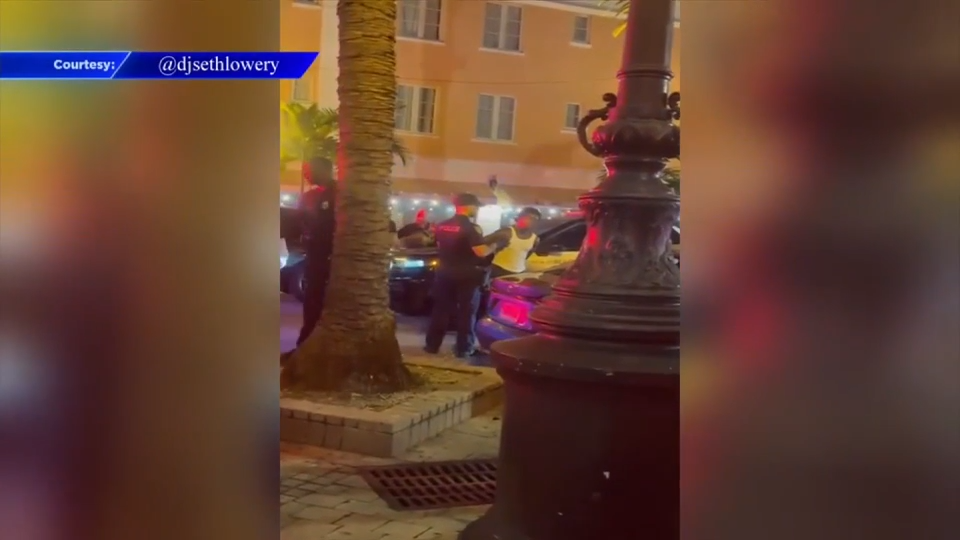 Juveniles spat on, attacked and robbed couple who refused to buy candy in Miami Beach, police say