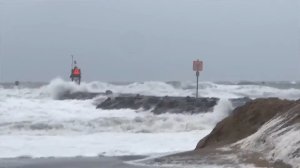 Nor’easter to lash the East Coast with strong winds, flooding and heavy rain