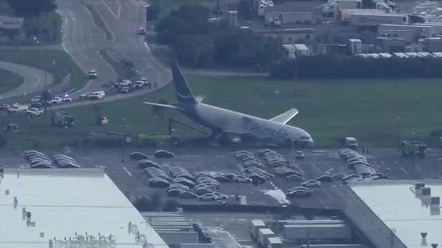Investigators hunt for what went wrong after Amazon cargo plane from SJU crashed at MIA, killing at least 5