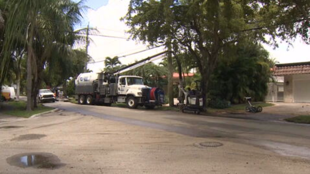 Crews working to repair water main break in North Miami