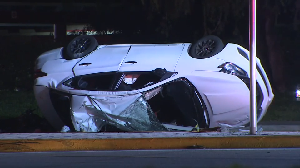 1 adult dead, 3 children hospitalized after rollover crash in Deerfield Beach