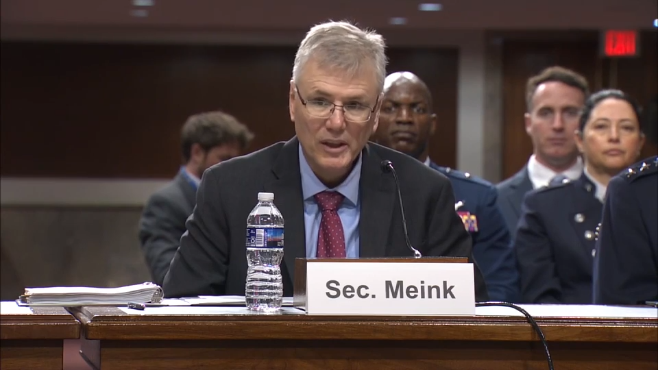 US acknowledges for the first time that it has deployed weapons in space