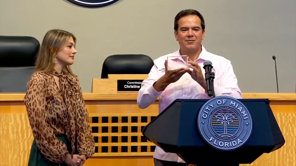 Local Miami journalist honored by officials after raising awareness on neglected French bulldog seen in viral video