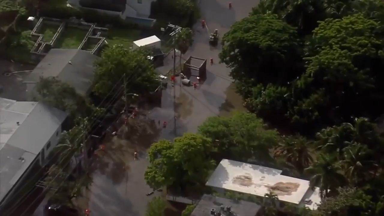 King tide causes flooding across Miami-Dade and Broward County streets ...