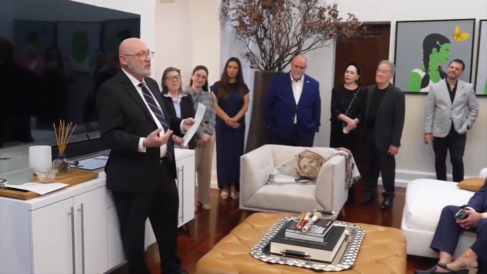 wsvn.com - Kevin Boulandier - Pulitzer Prize winner Manny Garcia recognized by FIU, Knight Foundation for decades of investigative journalism - WSVN 7News | Miami News, Weather, Sports | Fort Lauderdale