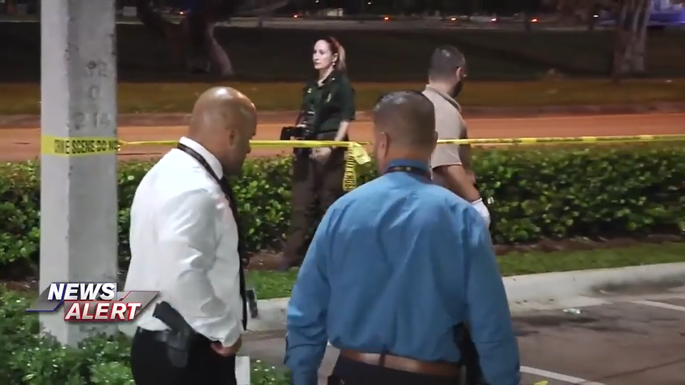 MDSO deputies, investigators block off street in NW Miami-Dade