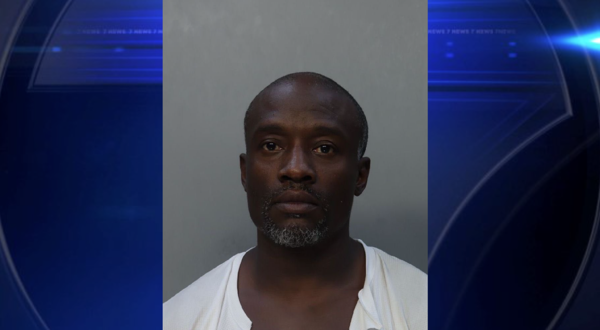Man arrested, charged with attempted murder in connection to South Beach stabbing